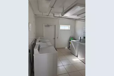 924 SE 2nd St #14, Fort Lauderdale, FL 33301 - Photo 9