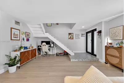13189 SW 9th Ln, Miami, FL 33184 - Photo 5