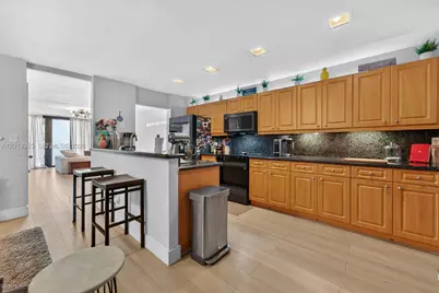 13189 SW 9th Ln, Miami, FL 33184 - Photo 7