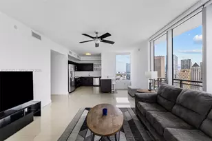 90 SW 3rd St, Miami, FL 33130 - Photo 7