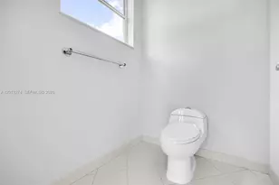 2553 Jardin Manor, Weston, FL 33327 - Photo 15