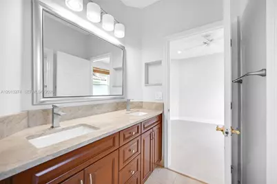 2553 Jardin Manor, Weston, FL 33327 - Photo 19