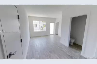 315 S Shore Dr #5, Miami Beach, FL 33141 - Photo 7