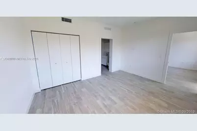 315 S Shore Dr #5, Miami Beach, FL 33141 - Photo 9