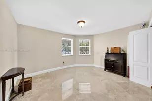 8560 NW 164th St, Miami Lakes, FL 33016 - Photo 37