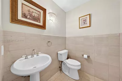 8560 NW 164th St, Miami Lakes, FL 33016 - Photo 31