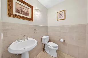 8560 NW 164th St, Miami Lakes, FL 33016 - Photo 31