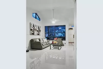 15533 N Miami Lakeway N #201, Miami Lakes, FL 33014 - Photo 5