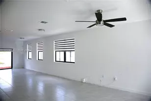 371 NE 16th St, Florida City, FL 33034 - Photo 11