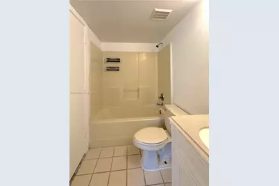 3610 N 56th Ave #218, Hollywood, FL 33021 - Photo 15