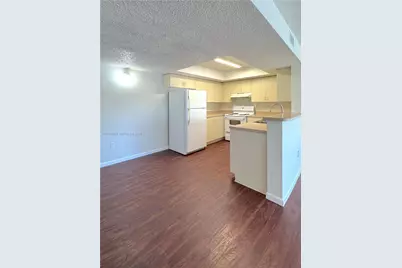 3610 N 56th Ave #218, Hollywood, FL 33021 - Photo 13