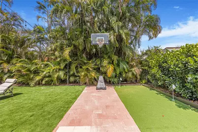 15331 Turnbull Dr, Miami Lakes, FL 33014 - Photo 69