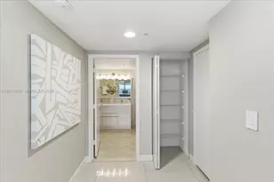 1111 SW 1st Ave, Miami, FL 33130 - Photo 33