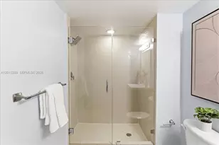 1111 SW 1st Ave, Miami, FL 33130 - Photo 45