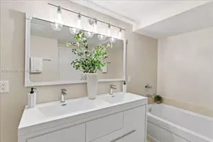 1111 SW 1st Ave, Miami, FL 33130 - Photo 37