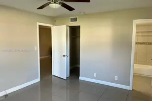 8020 Colony Circle N, Tamarac, FL 33321 - Photo 11