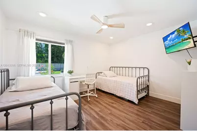 13750 Green Cove Pl, Davie, FL 33325 - Photo 17