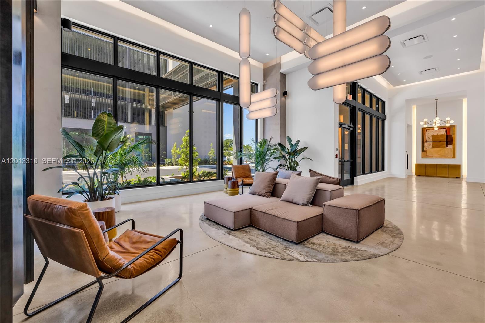3801 N Dixie Hwy #404 main architectural view
