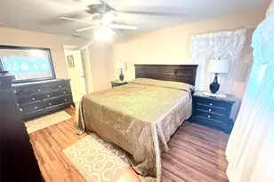 2950 SE Ocean Blvd, Stuart, FL 34996 - Photo 7