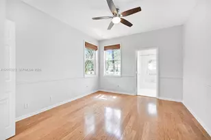 2553 Bay Pointe Dr, Weston, FL 33327 - Photo 5