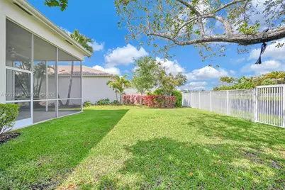 2553 Bay Pointe Drive, Weston, FL 33327 - Photo 49