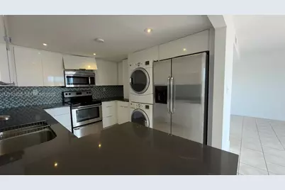 341 NW 109th Ave #10C, Miami, FL 33172 - Photo 1