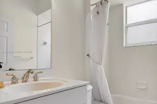 12474 Crystal Pointe Dr, Boynton Beach, FL 33437 - Photo 27