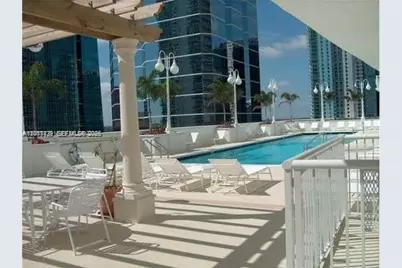 1200 Brickell Bay Dr #2716, Miami, FL 33131 - Photo 7