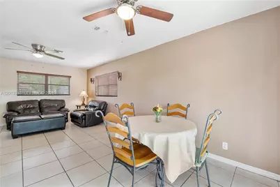 7201 SW 4th St, North Lauderdale, FL 33068 - Photo 3