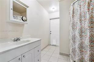 7201 SW 4th St, North Lauderdale, FL 33068 - Photo 7