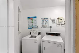 18638 NE 18th Ave, Miami, FL 33179 - Photo 27