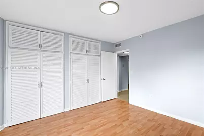 18638 NE 18th Ave #244, Miami, FL 33179 - Photo 9