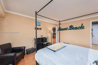 1000 Michigan Ave #704, Miami Beach, FL 33139 - Photo 13