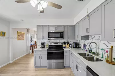 108 SE 4th Ter, Dania Beach, FL 33004 - Photo 15