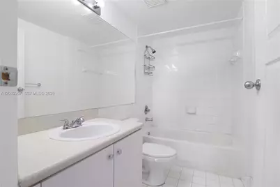 5085 NW 7th St #601, Miami, FL 33126 - Photo 21
