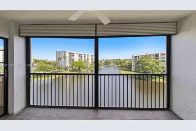 2232 N Cypress Bend Dr #507, Pompano Beach, FL 33069 - Photo 13