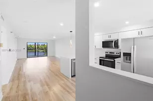 2232 N Cypress Bend Dr, Pompano Beach, FL 33069 - Photo 1