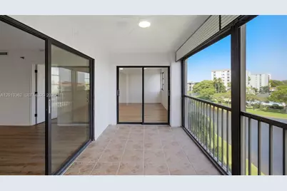 2232 N Cypress Bend Dr #507, Pompano Beach, FL 33069 - Photo 15