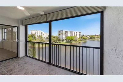 2232 N Cypress Bend Dr #507, Pompano Beach, FL 33069 - Photo 17