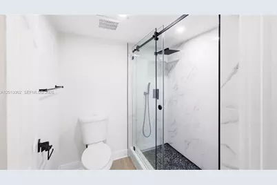 2232 N Cypress Bend Dr #507, Pompano Beach, FL 33069 - Photo 25