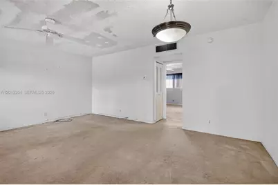 2040 NW 81st Ave #122, Pembroke Pines, FL 33024 - Photo 9