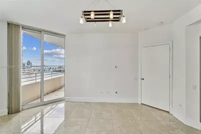 808 Brickell Key Dr #2207, Miami, FL 33131 - Photo 9