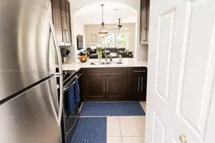 993 NE 3rd Ave, Homestead, FL 33030 - Photo 13