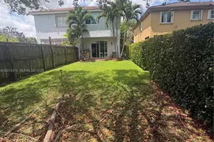 993 NE 3rd Ave, Homestead, FL 33030 - Photo 17