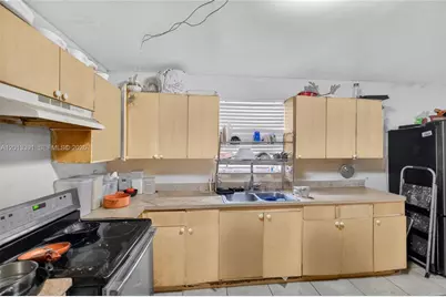 7628 NW 2nd Ct, Miami, FL 33150 - Photo 13