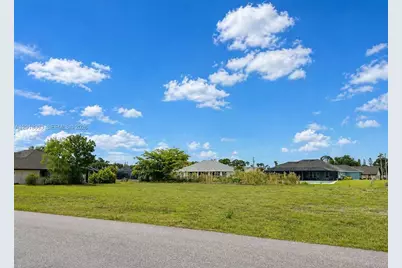 1014 SW 18th St, Cape Coral, FL 33991 - Photo 11