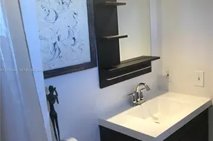 1401 Bay Rd, Miami Beach, FL 33139 - Photo 11