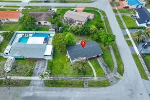 10370 SW 44th St, Miami, FL 33165 - Photo 23