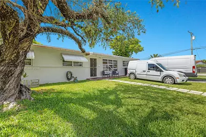 10370 SW 44th St, Miami, FL 33165 - Photo 3