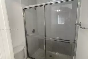 10666 SW 7th St, Pembroke Pines, FL 33025 - Photo 13